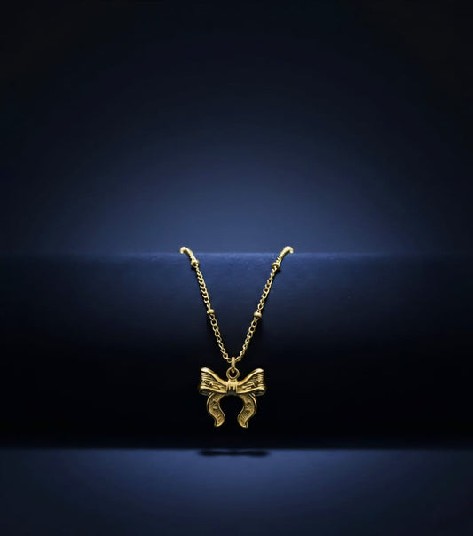 Ribbon Pendant Necklace For Women